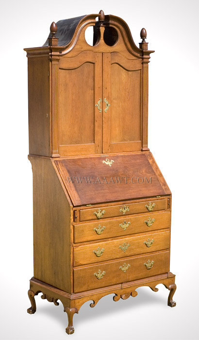 Country Secretary Desk and Bookcase on Frame, Broken Arch Pediment
Carved Fans and Scrolls, Steep and Full Bonnet Top, Intricately Molded
Connecticut
Circa 1760 to 1780, entire view